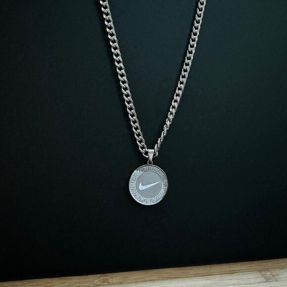 Nike Circle Pattern Pendant Necklace - Silver - 5mm Cuban - 22 Chain - Picture 1 of 3